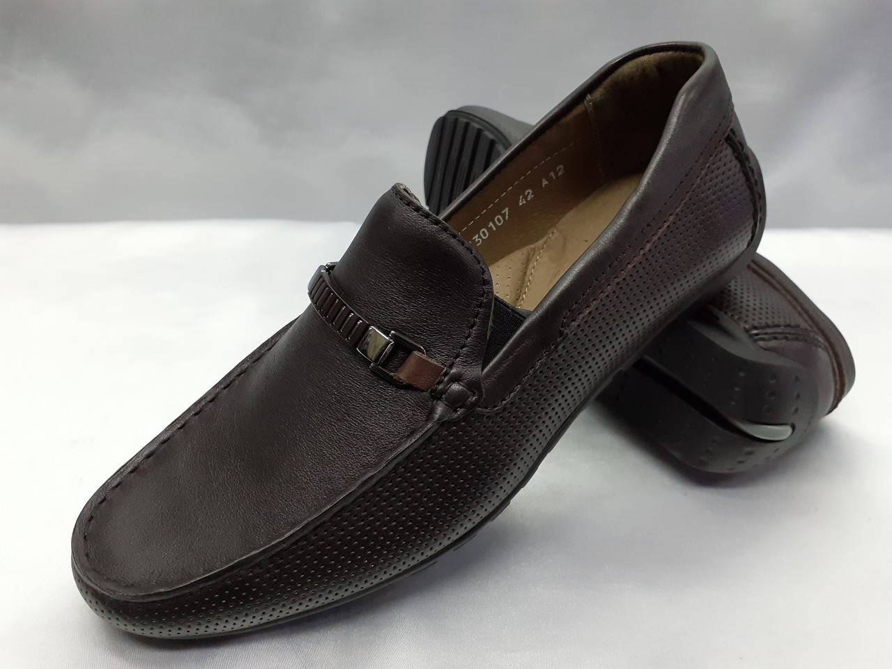 

Осенние мужские кожаные коричневые мокасины Bertoni 42, 28