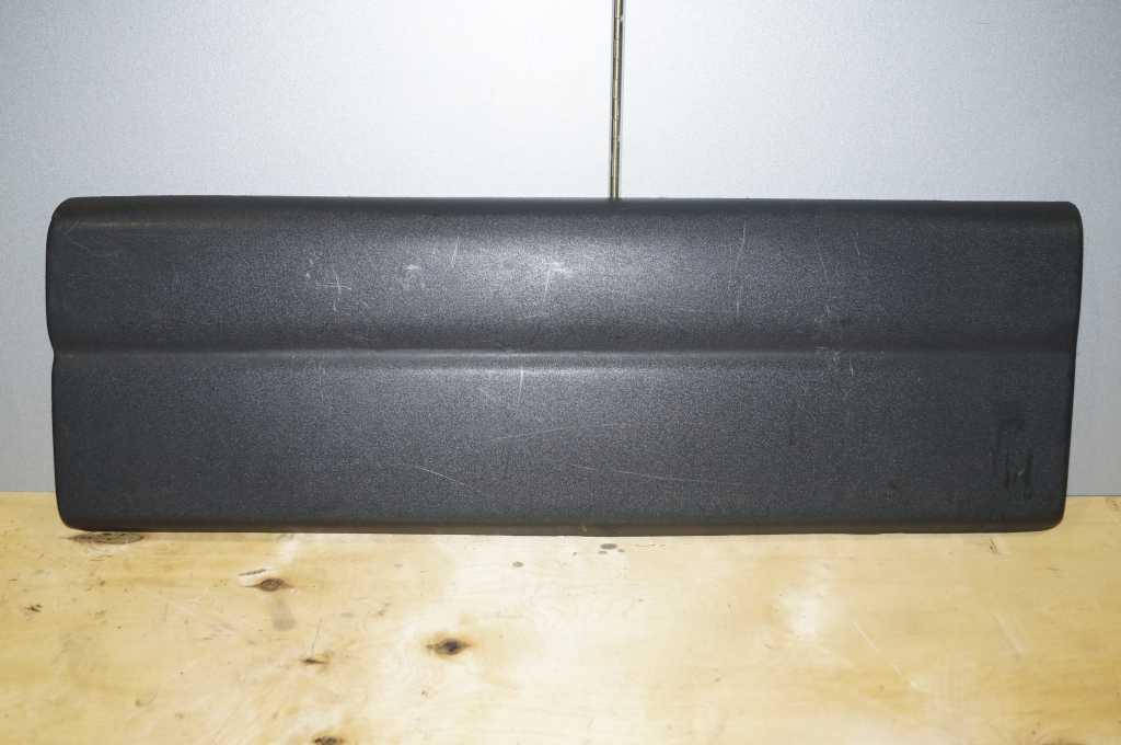 

Молдинг на задние правые двери Renault Master (Movano,Interstar) 1998-2010, 8200653837 Б/У