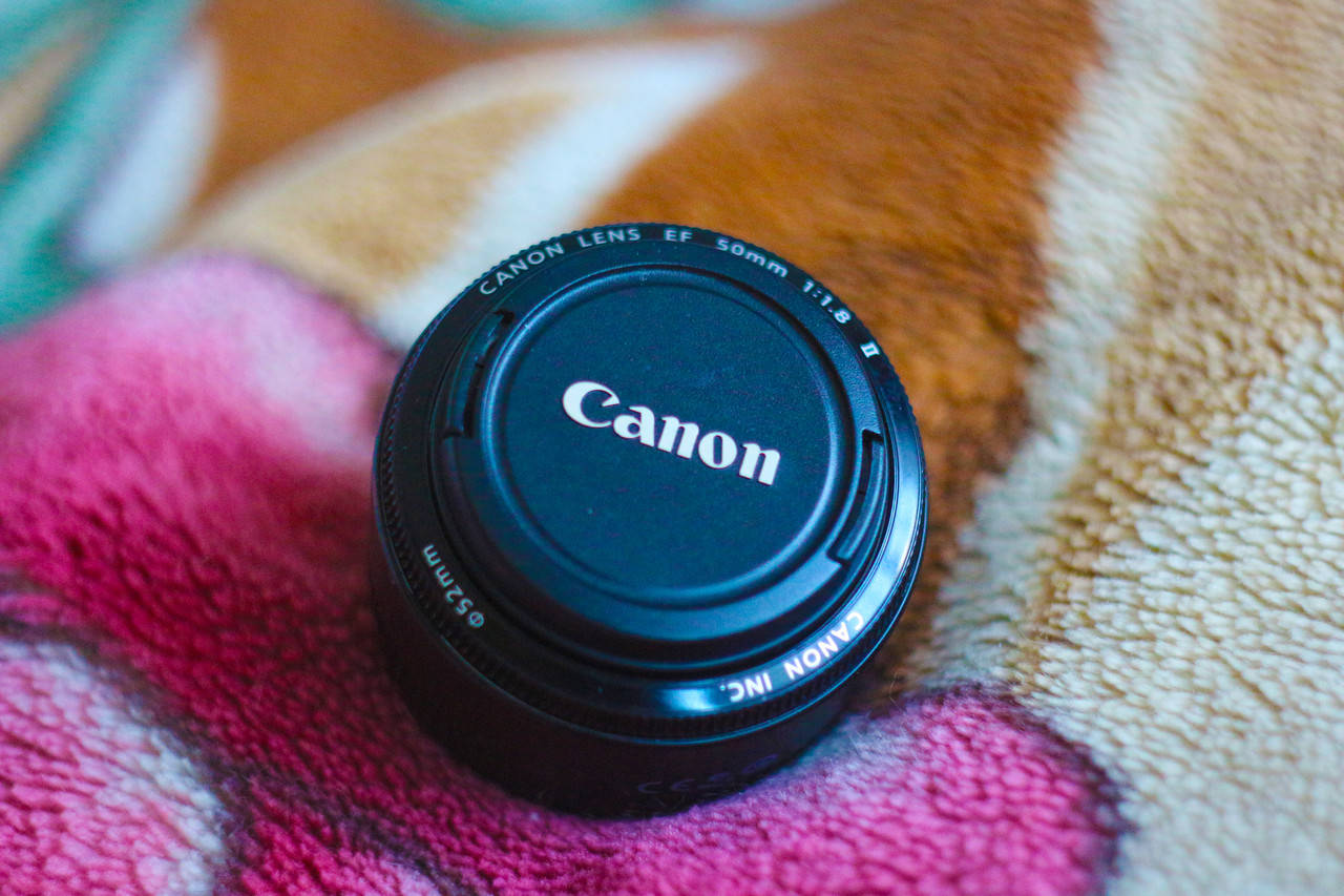 

Объектив Canon EF 50 mm f 1.8 II светосильный портретный Б\У Идеальное состояние!