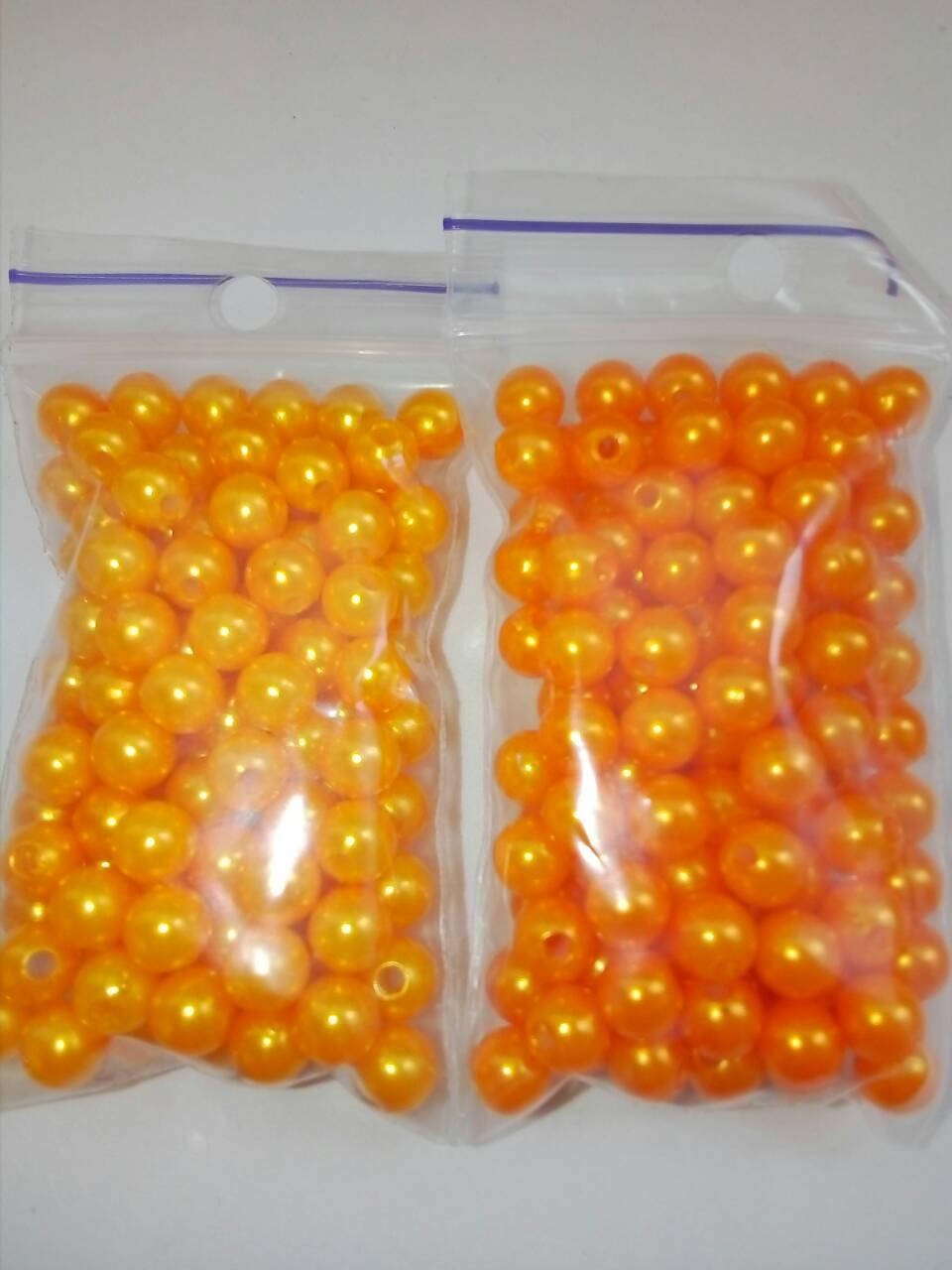 

Бусины перламутровые №6 12г светлый оранжевый (слева)