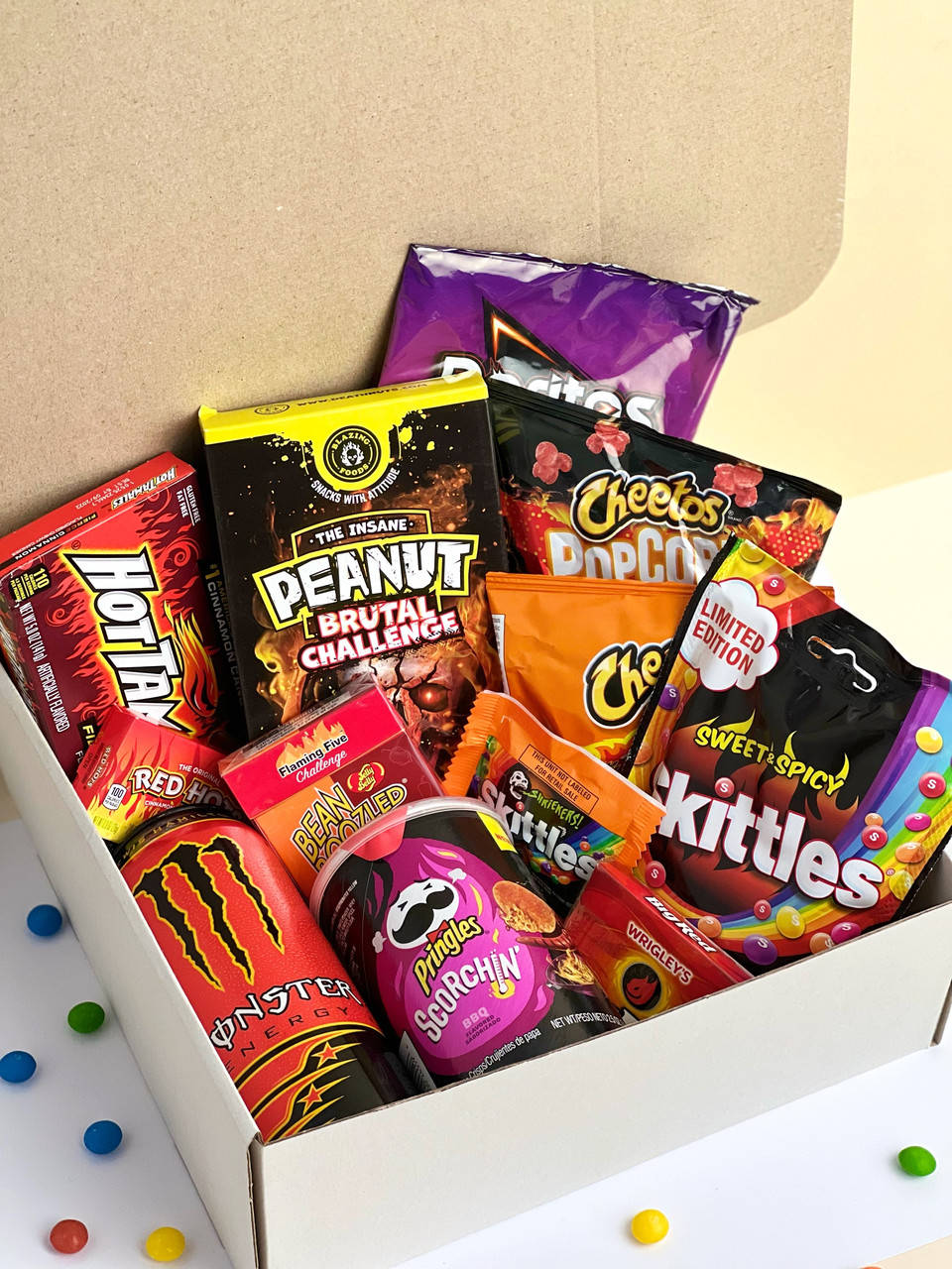 

Огромный Острый Бокс Сладостей + Monster Energy