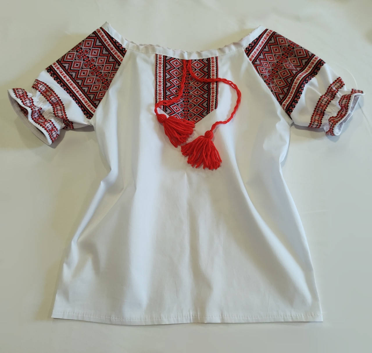 

Вышиванка для девочки