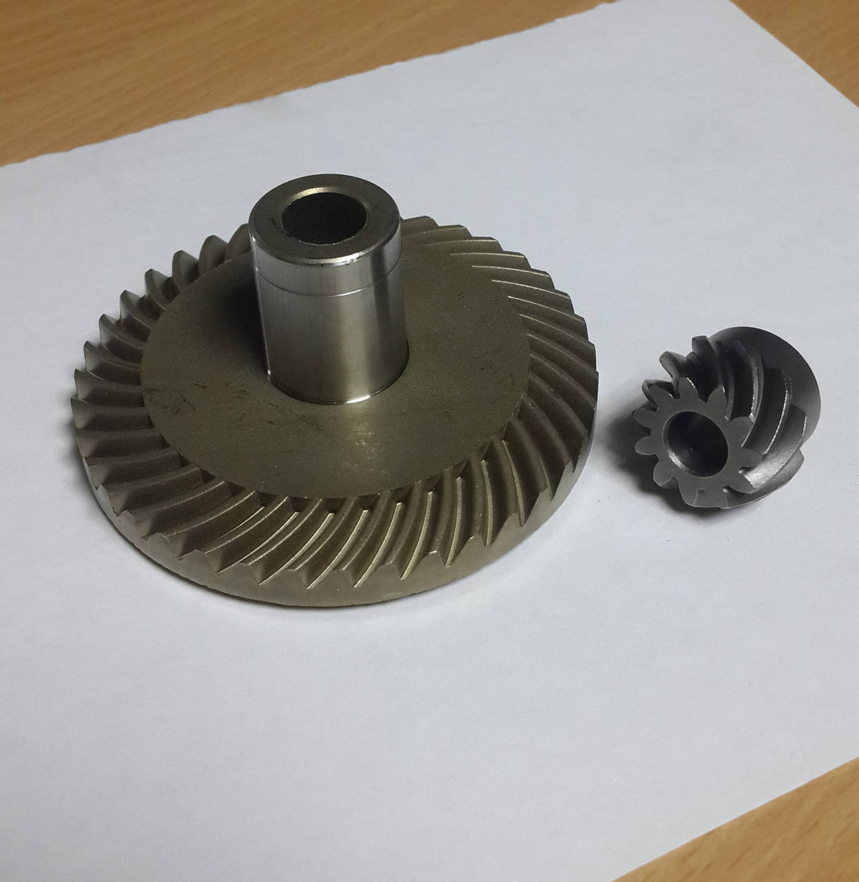 

Пара шестерен электропилы Forte FES-24-40 со втулкой