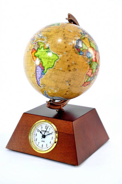 

Глобус Ретро Glowala 110мм пирамида часы