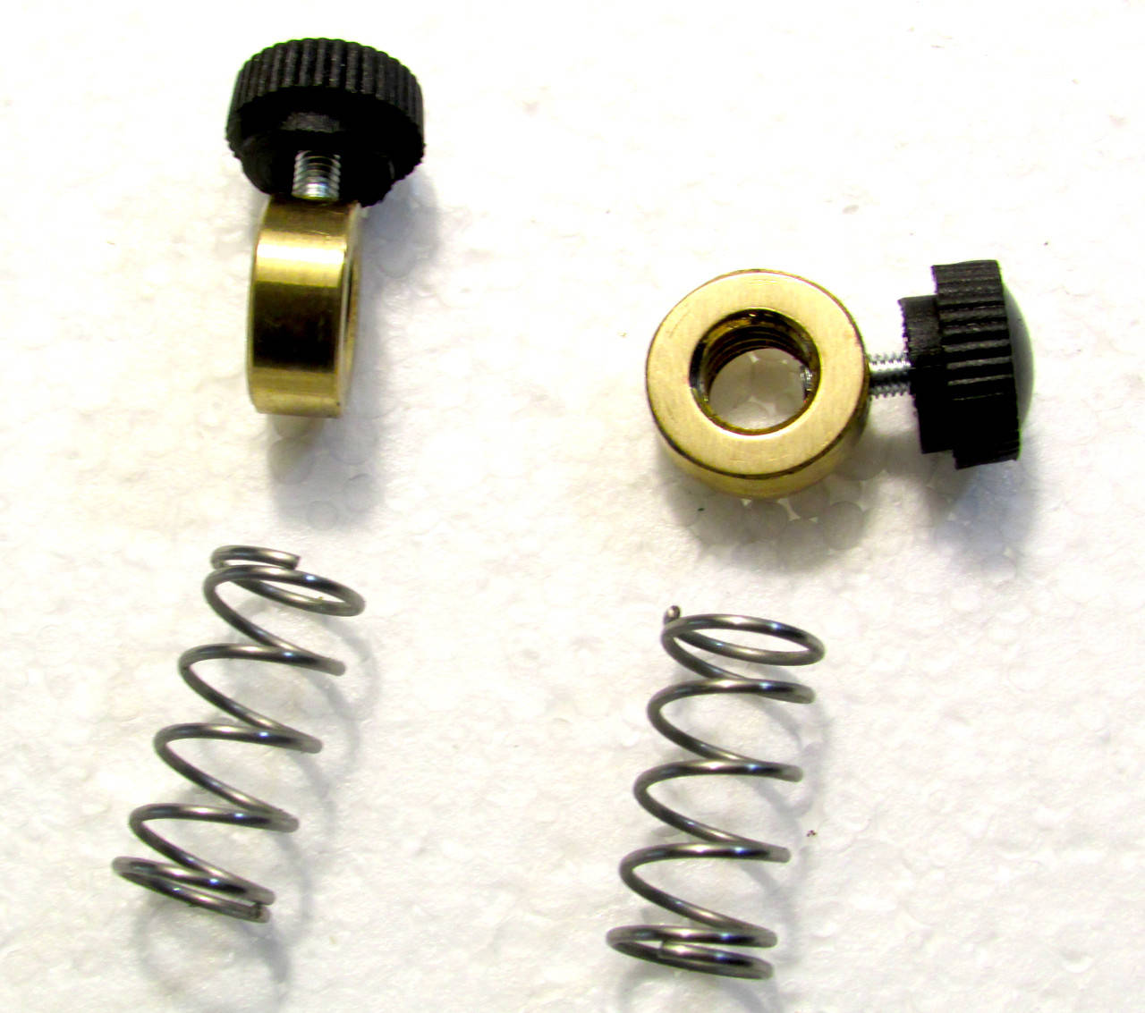 

Точилка для ножей. Комплект ограничительных втулок хода оси 8 мм..