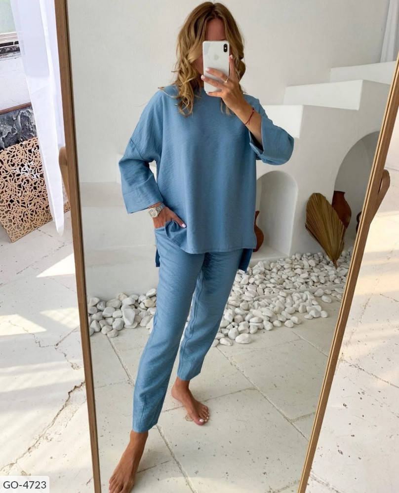 

Прогулочный костюм жатка Цвет чёрный голубой беж : 42, 44, 46, 48, Черный