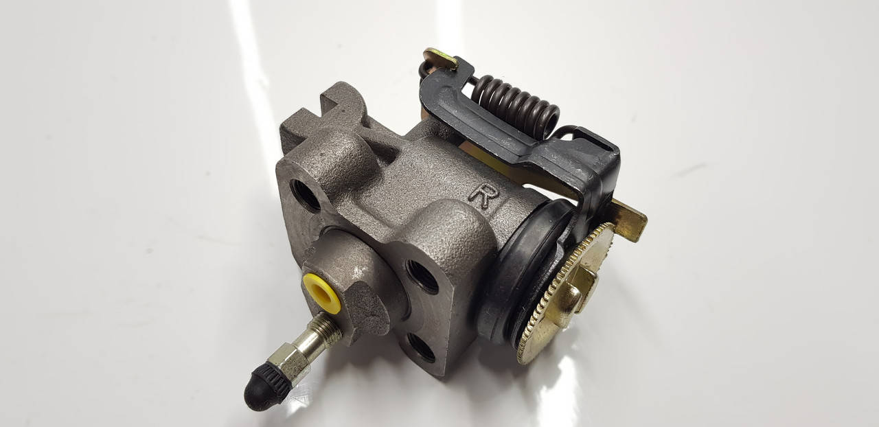 

Цилиндр тормозной передний Богдан А-092 Isuzu с прокачкой R