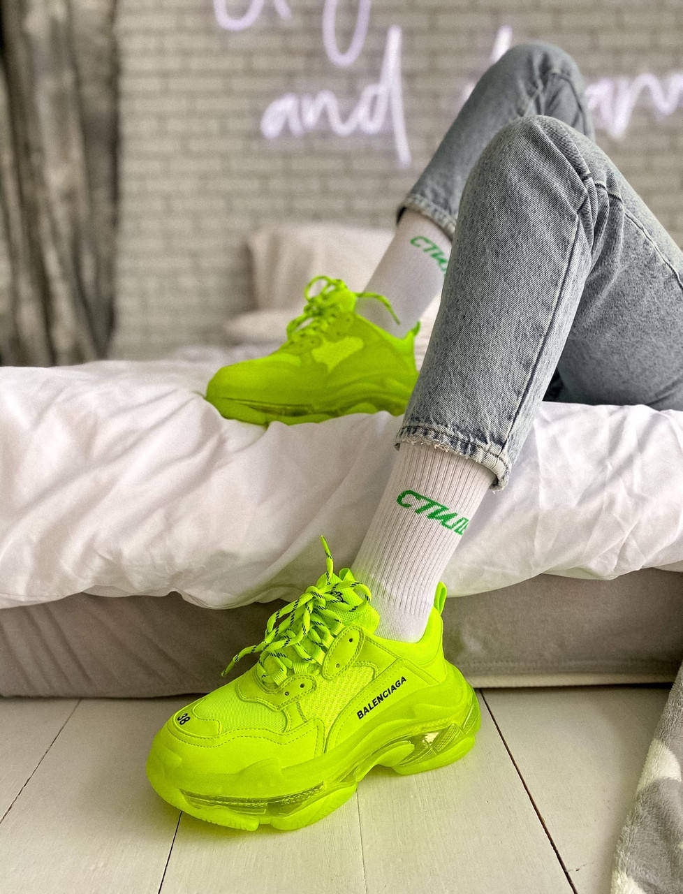 

Женские кроссовки Balenciaga Triple S Салатовые, Салатовый