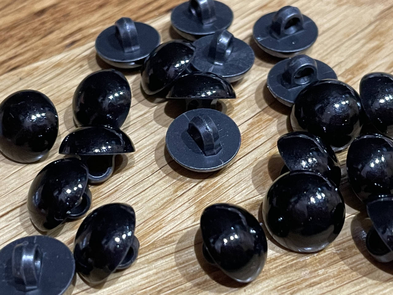 

Глазки №831 (0.8см) для игрушек