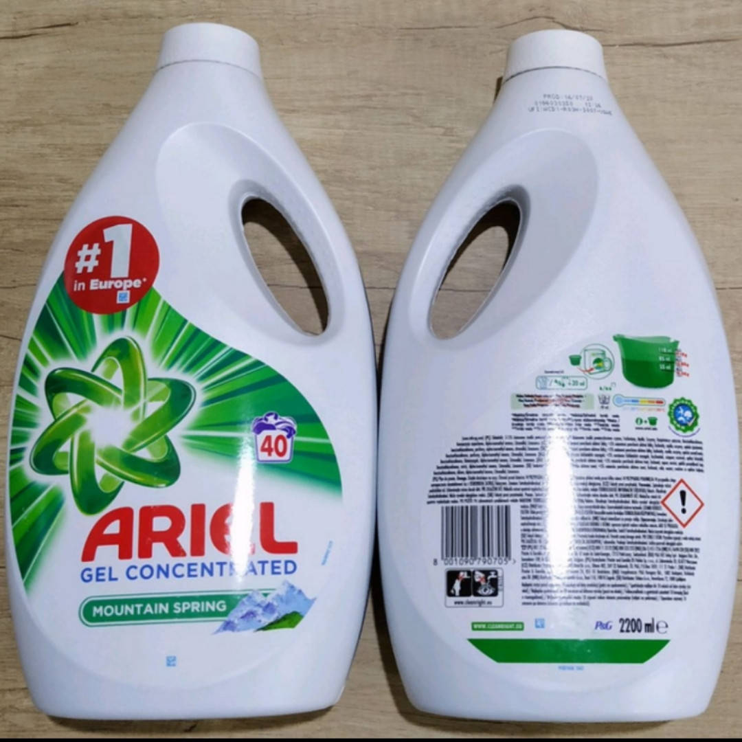 

Гель для стирки Ariel Mountain spring (Горная свежесть) 2200 ml, концентрат. На 40 циклов. Италия.