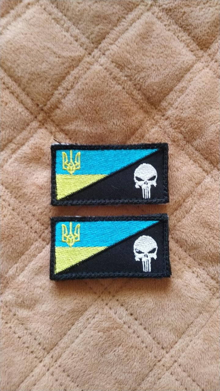

Шеврон нашивка каратель-Україна, прапор синьо-жовтий. На липучку