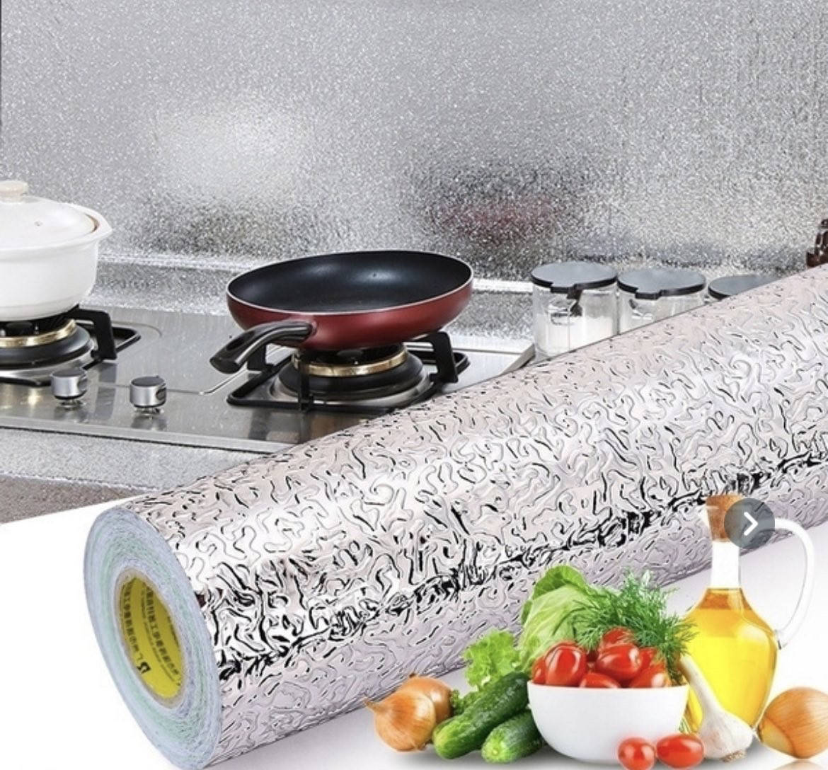 

Кухонная маслостойкая алюминиевая фольга самоклеющаяся 60*300 см