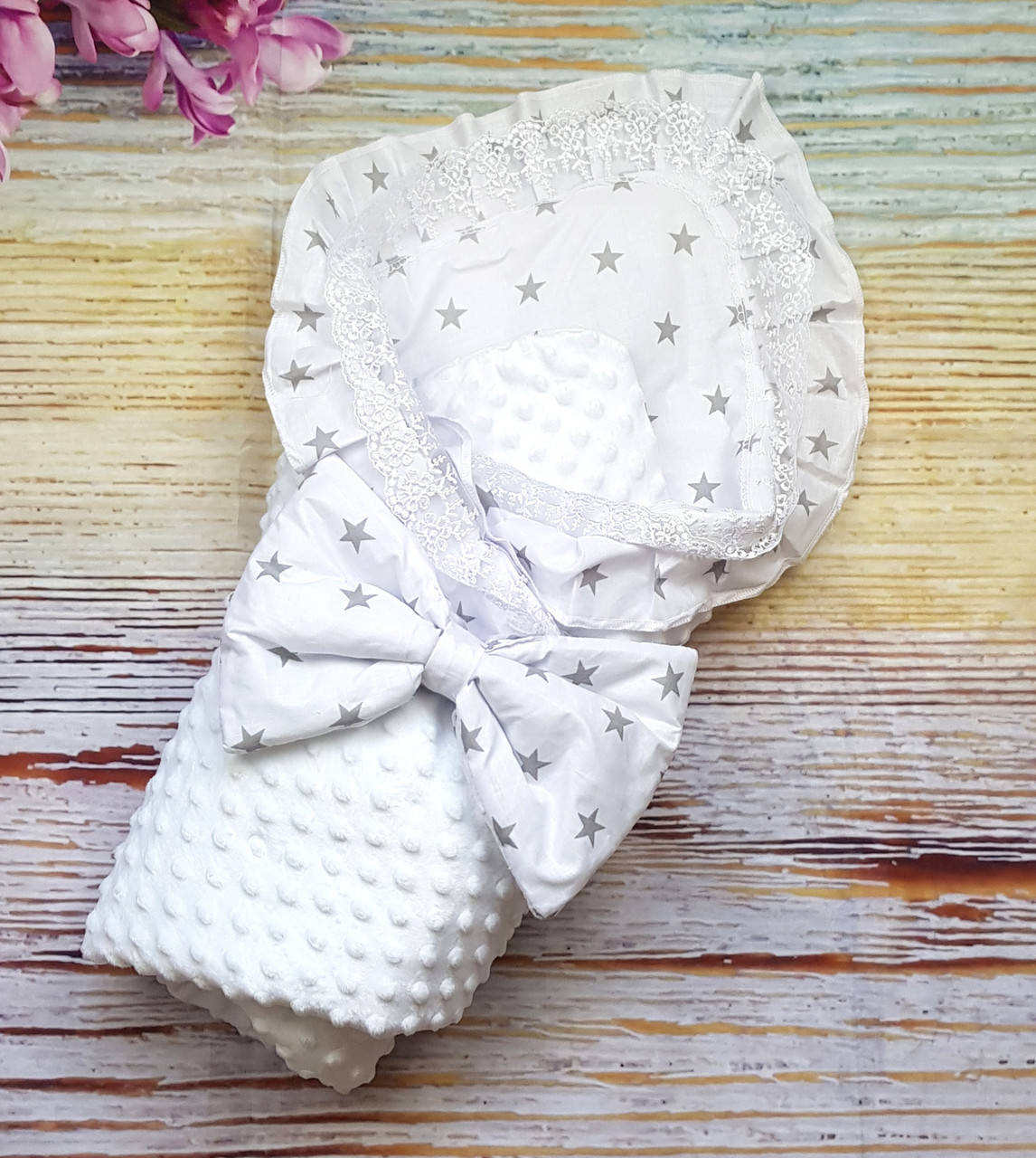 

Конверт нарядный белый на выписку для новорожденных в роддом демисезонный