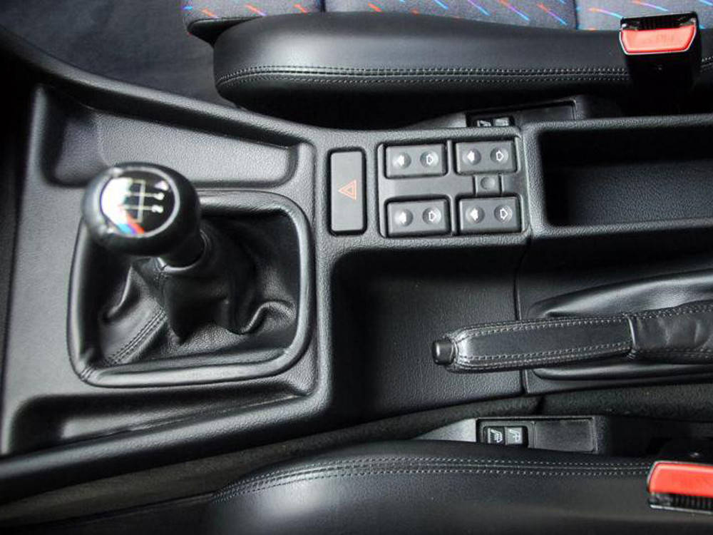 

Чехол ручки кпп BMW 3 E36