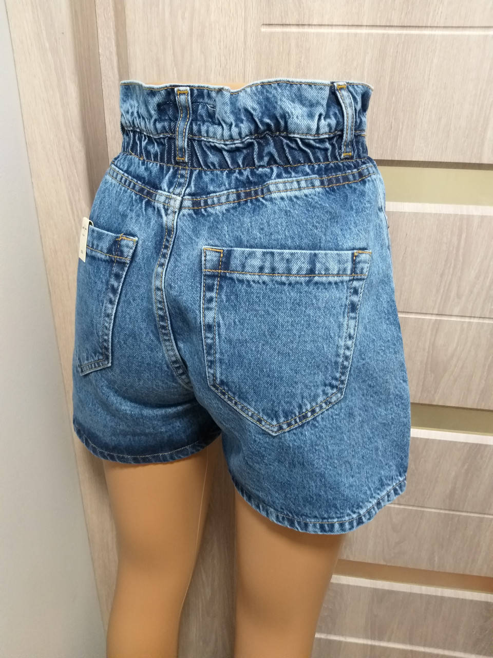 

Шорты женские джинсовые на резинке 28