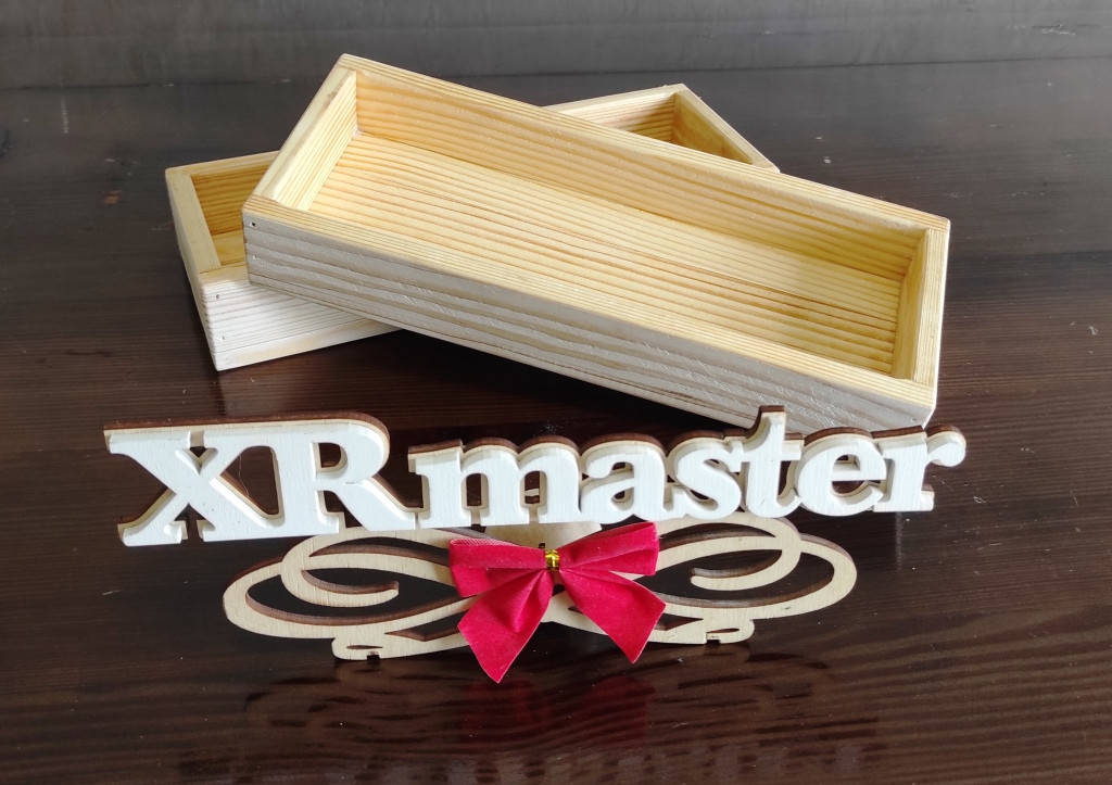 

Деревянная коробочка Белая