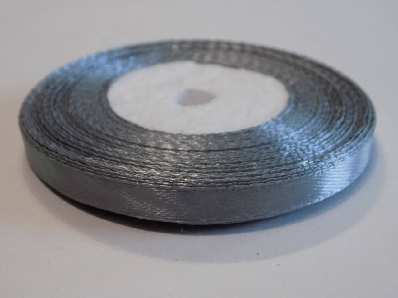 

Лента атласная 0.6 см