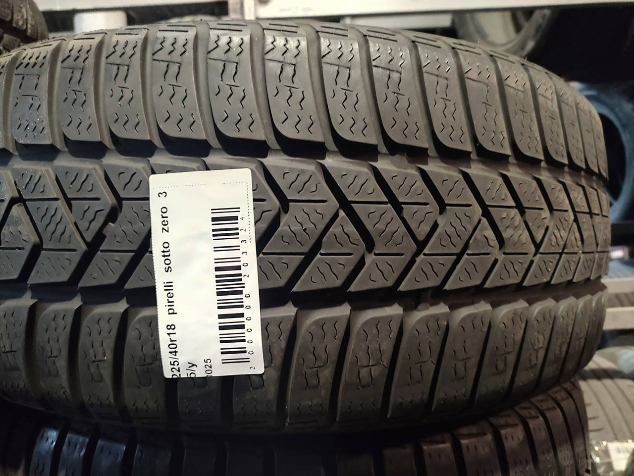 

Шины бу 225/40 R18 Pirelli Sotto Zero 3