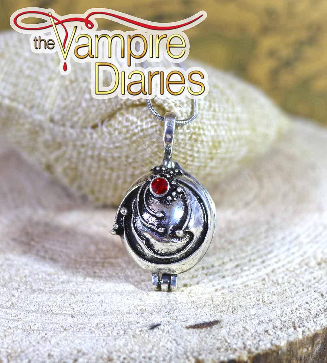 

Кулон Елены Гилберт Дневники Вампира Vampire Diaries