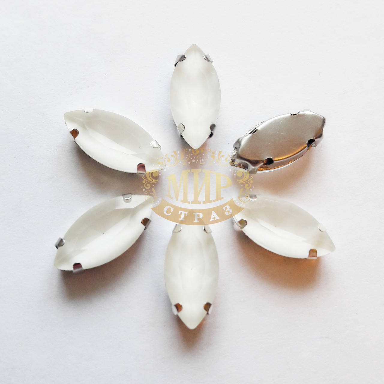 

Cтразы в серебряных цапах Лодочка, 7х15мм, цвет Milk Opal, 1шт, Белый