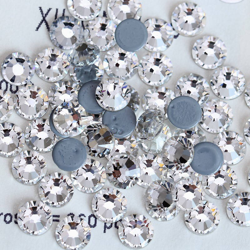 

Стразы Crystal Stone(HF).Цвет Crystal ss16(4mm).Цена за 100шт