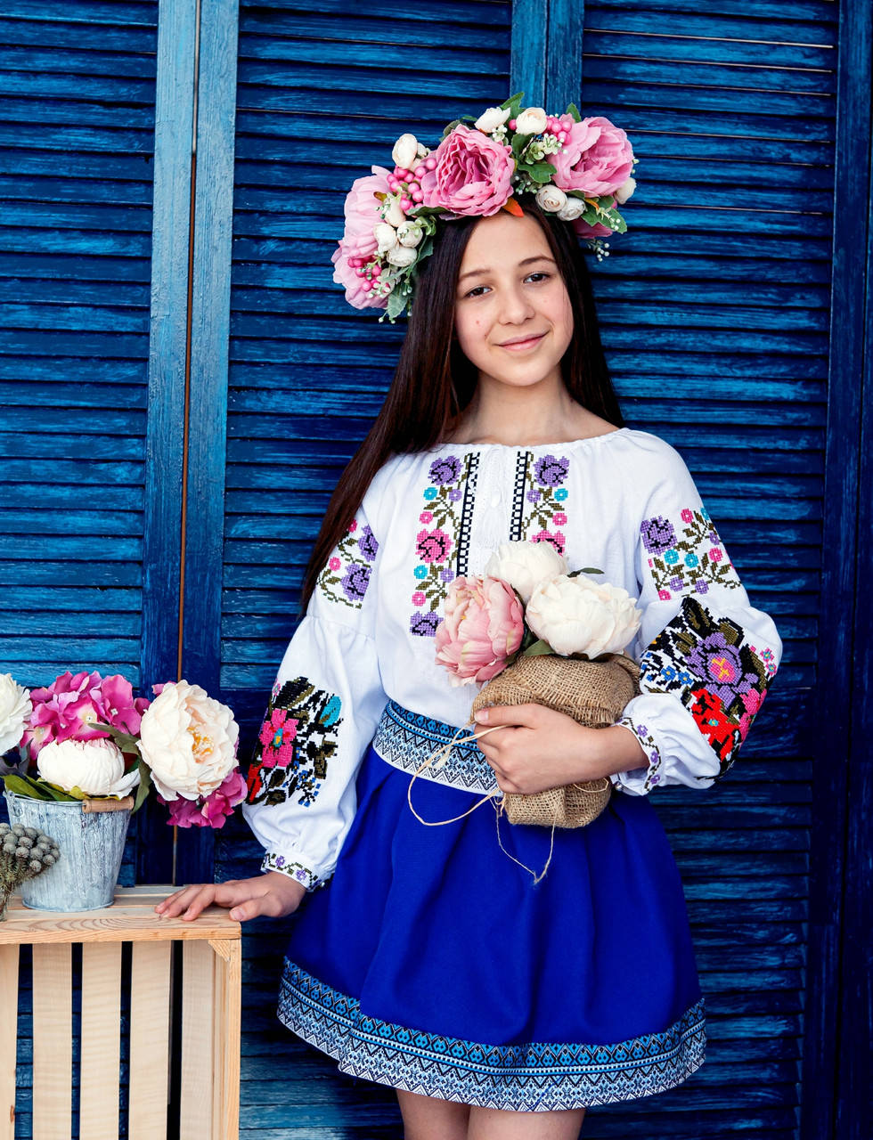 

Вишиванка для дівчинки Елегантність