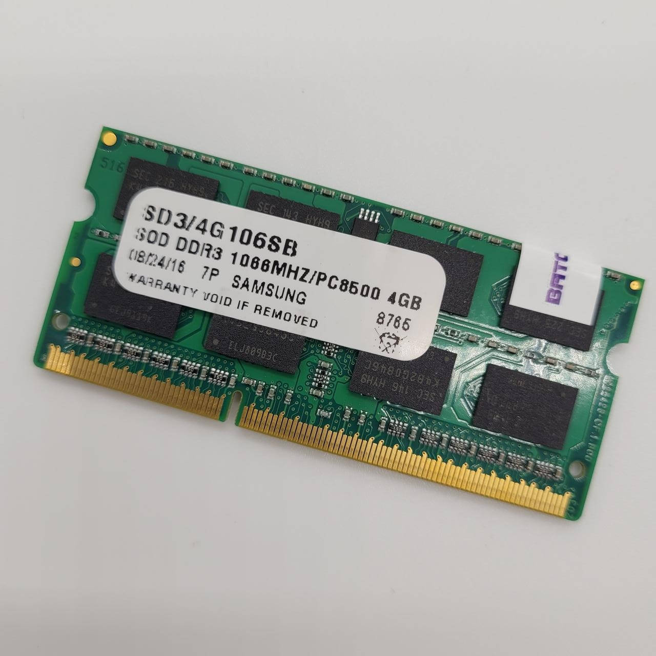 

Оперативная память для ноутбука SODIMM DDR3 4Gb 1066MHz 8500S CL7 (SD3/4G106SB) Б/У