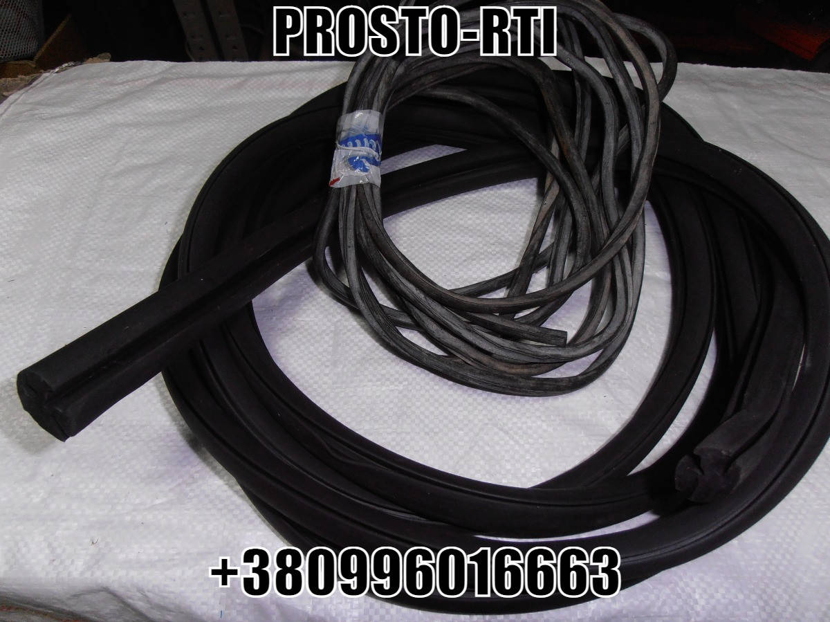 

Уплотнение лобового стекла с замком кабины ЗИЛ-130, 131, 133, 431410 130-5206050-А