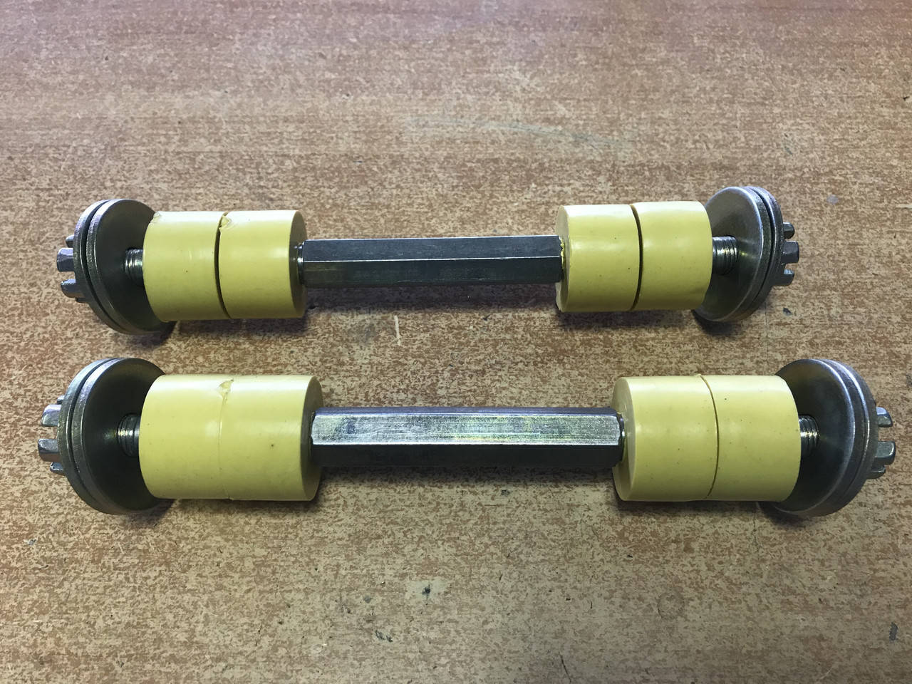 

Стойка стабилизатора ГАЗ 2410 (полиуретан)