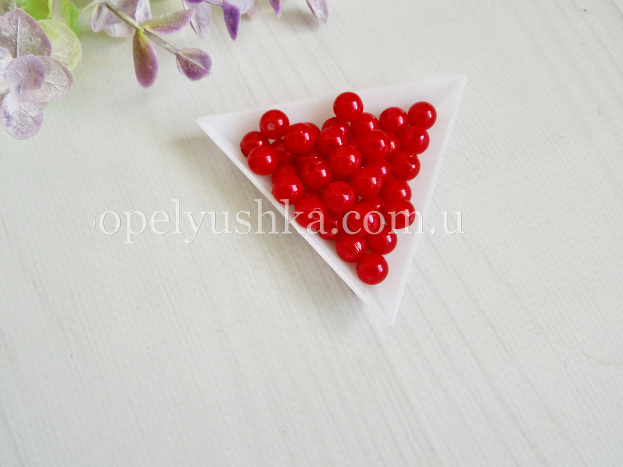 

Бусины красные 6 мм акрил (50 шт.)