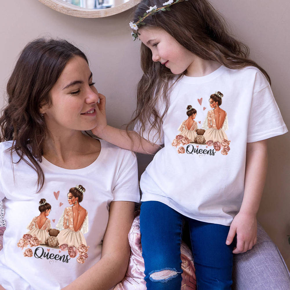 

Парные футболки Family Look. Мама и дочь "Queens" Push IT