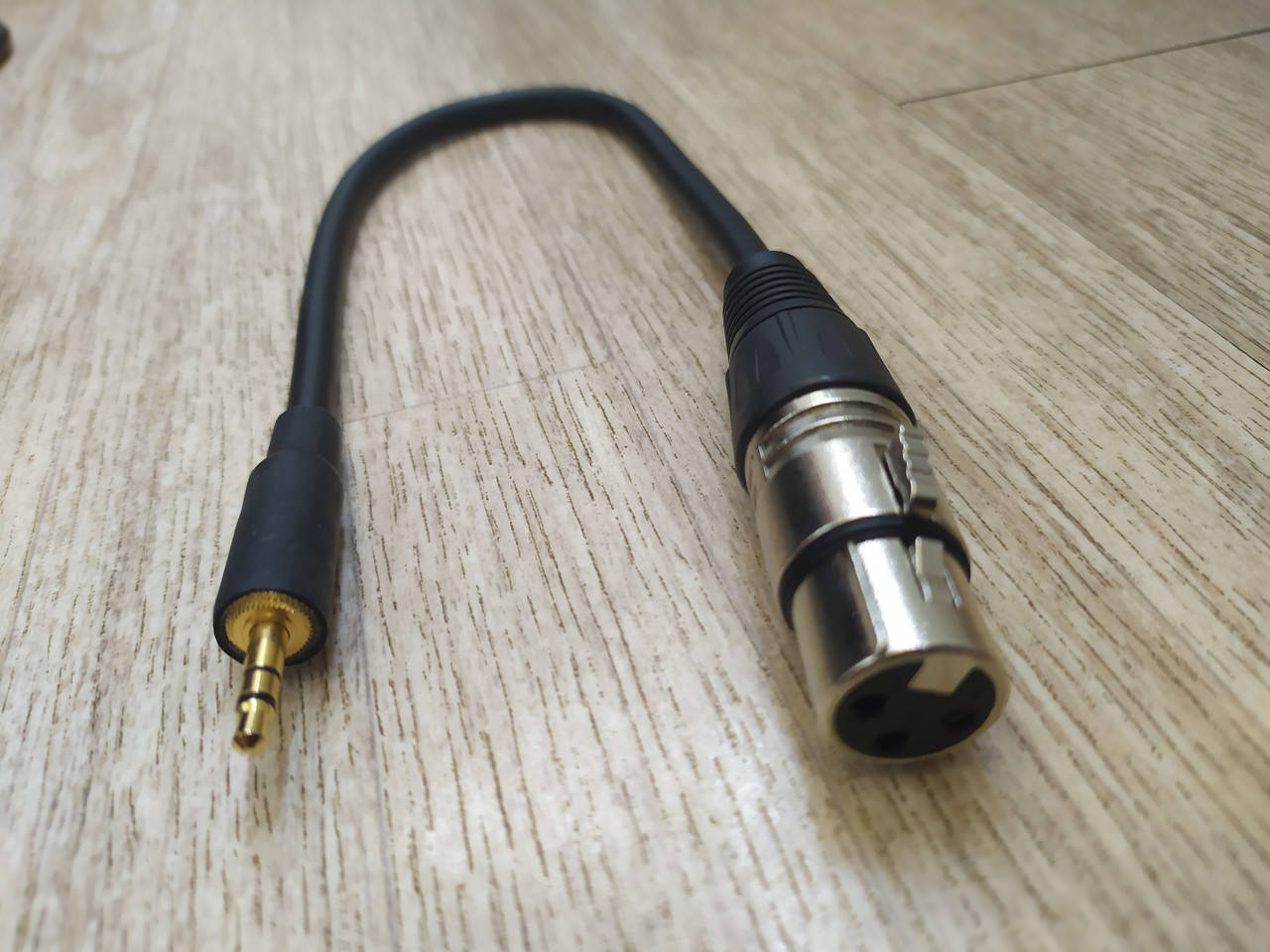 

Кабель переходник XLR (мама) на Mini Jack 3.5 мм. (папа) стерео балансный качество