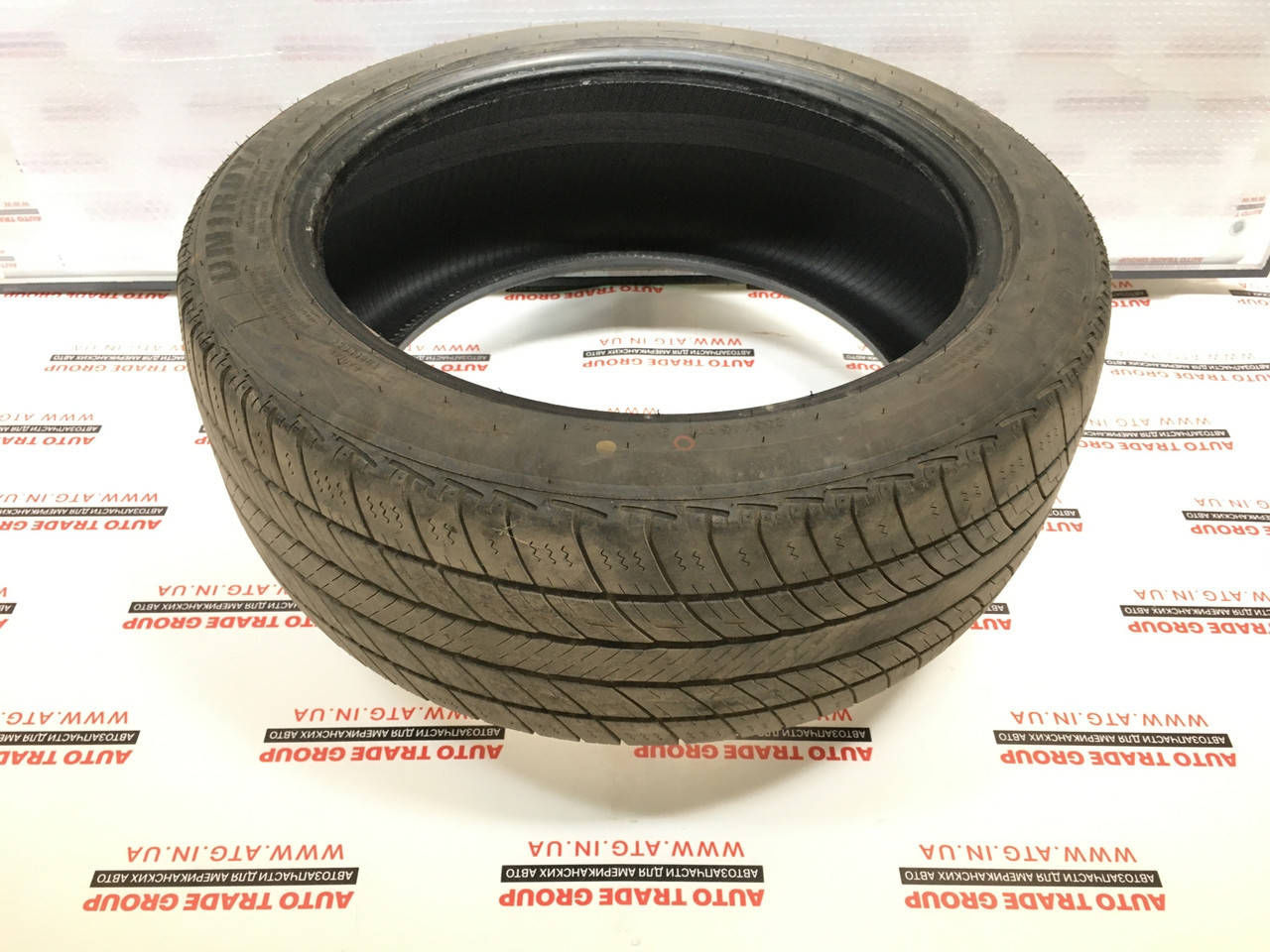 

Шины UNIROYAL R18*235*45 б/у