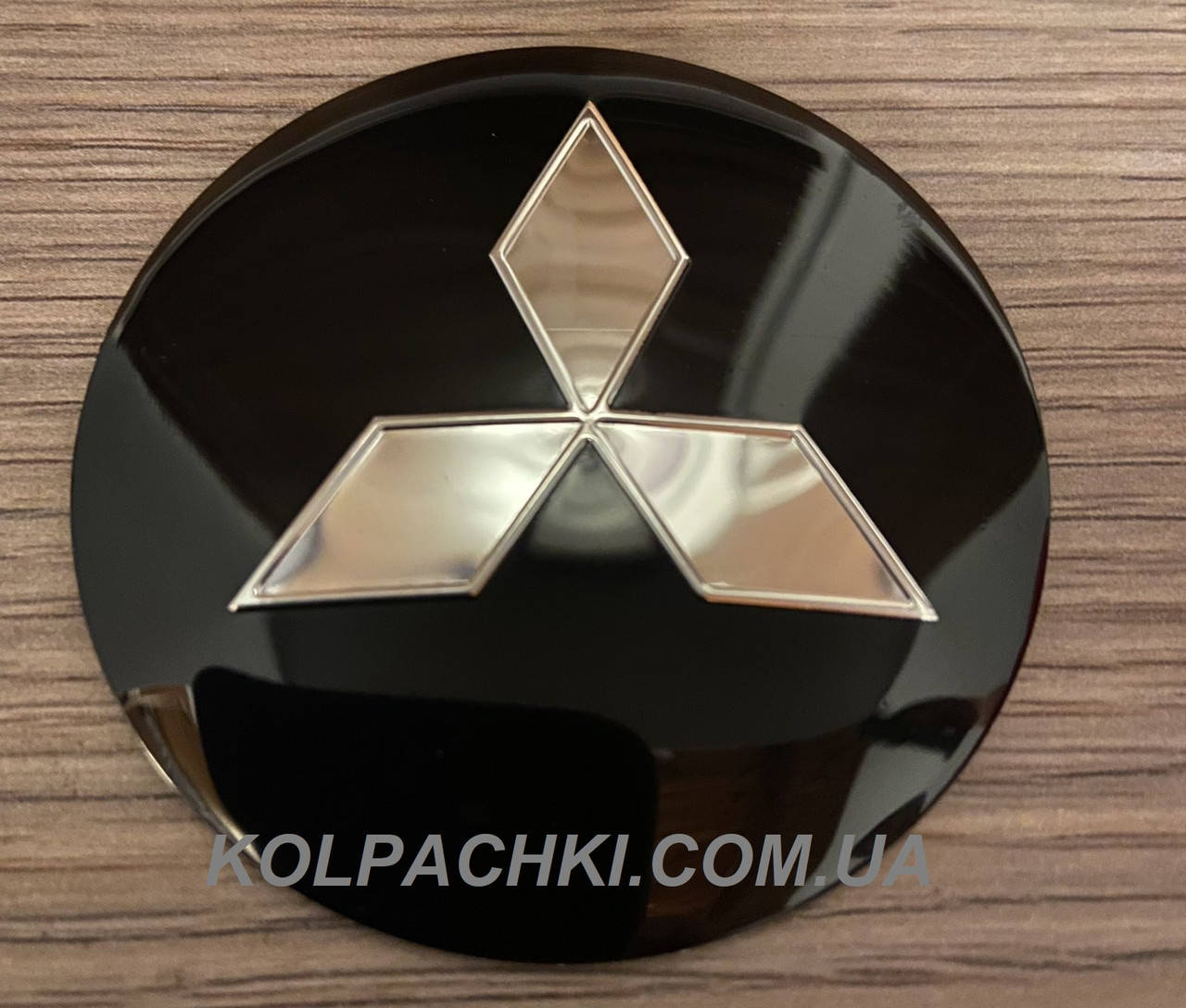 

Наклейки для колпачков с логотипом Mitsubishi 56 мм наклейки Mitsubishi 56 мм