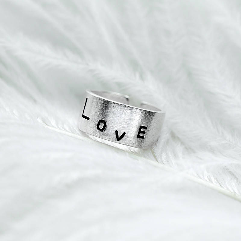 

Широкое матовое кольцо LOVE на большой палец, серебряное покрытие 925 пробы, регулируемый размер 16,5-17,5