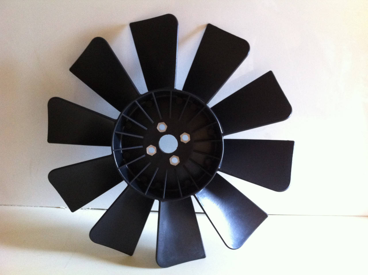 

Вентилятор системы охлаждения Газель дв. 402,406 (10 лопаст.)