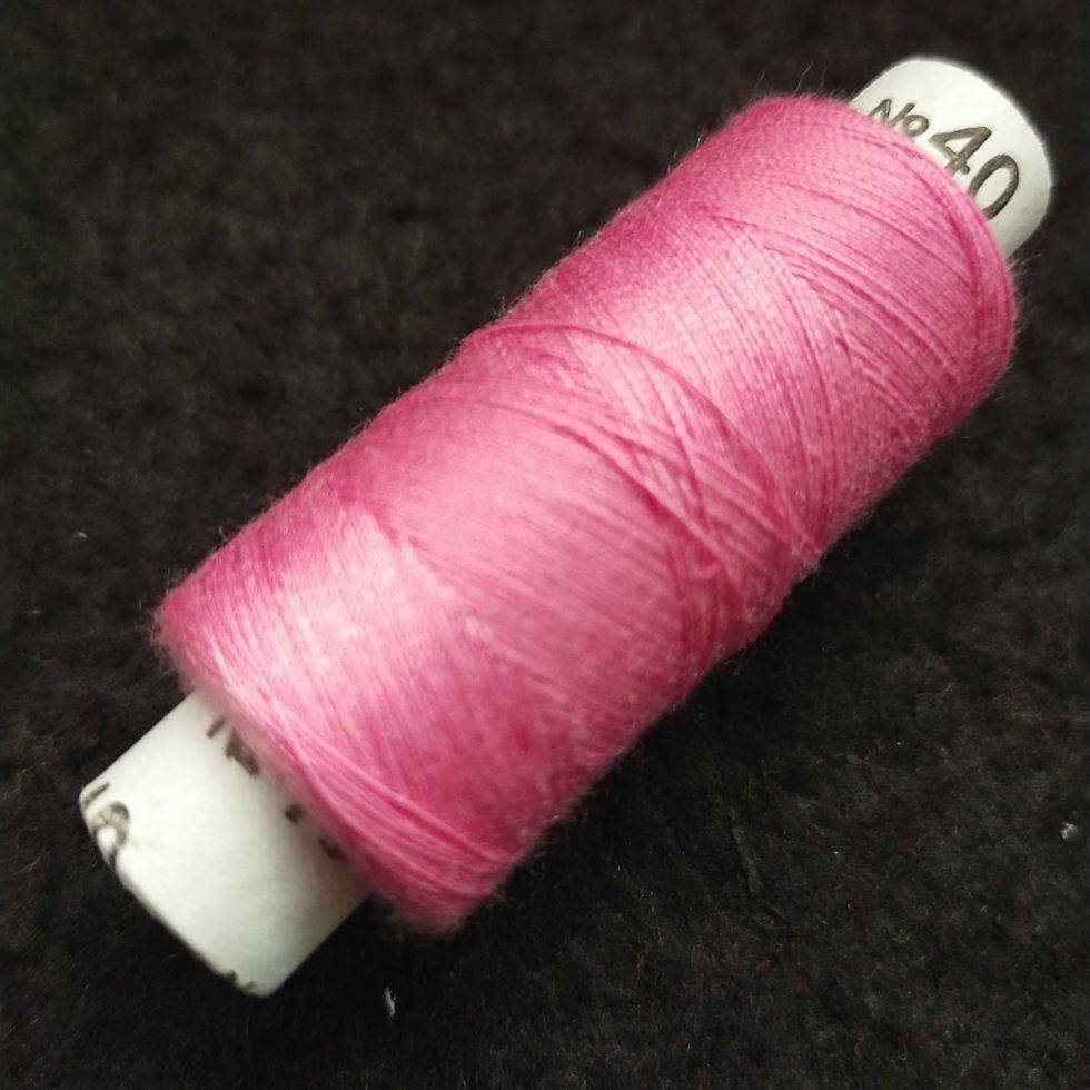 

004 Нитки в катушках, швейные 100 полиэстер 40/2 (боб 200м)