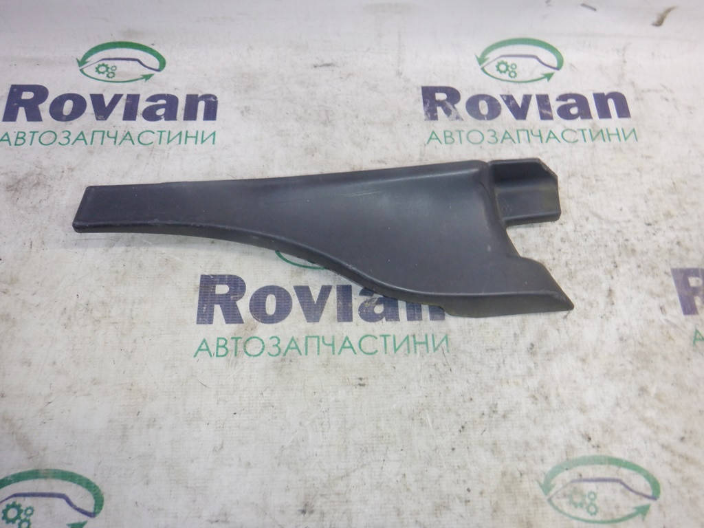 

Б/У Накладка петли капота левая Dacia LOGAN MCV 2006-2009 (Дачя Логан мсв), 8200273993 (БУ-208812)