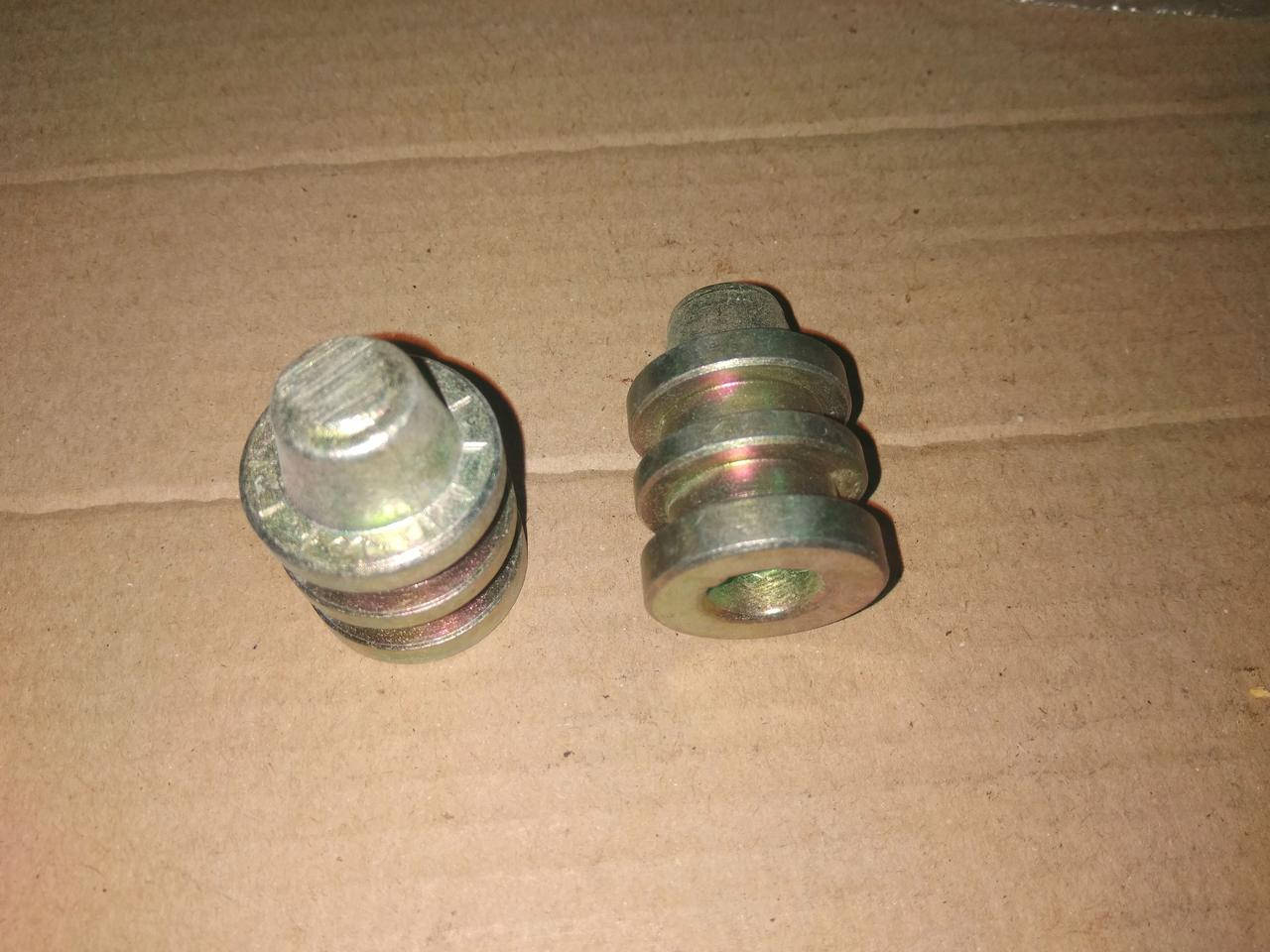 

Поршень цилиндра рабочего сцепления Волга Газель