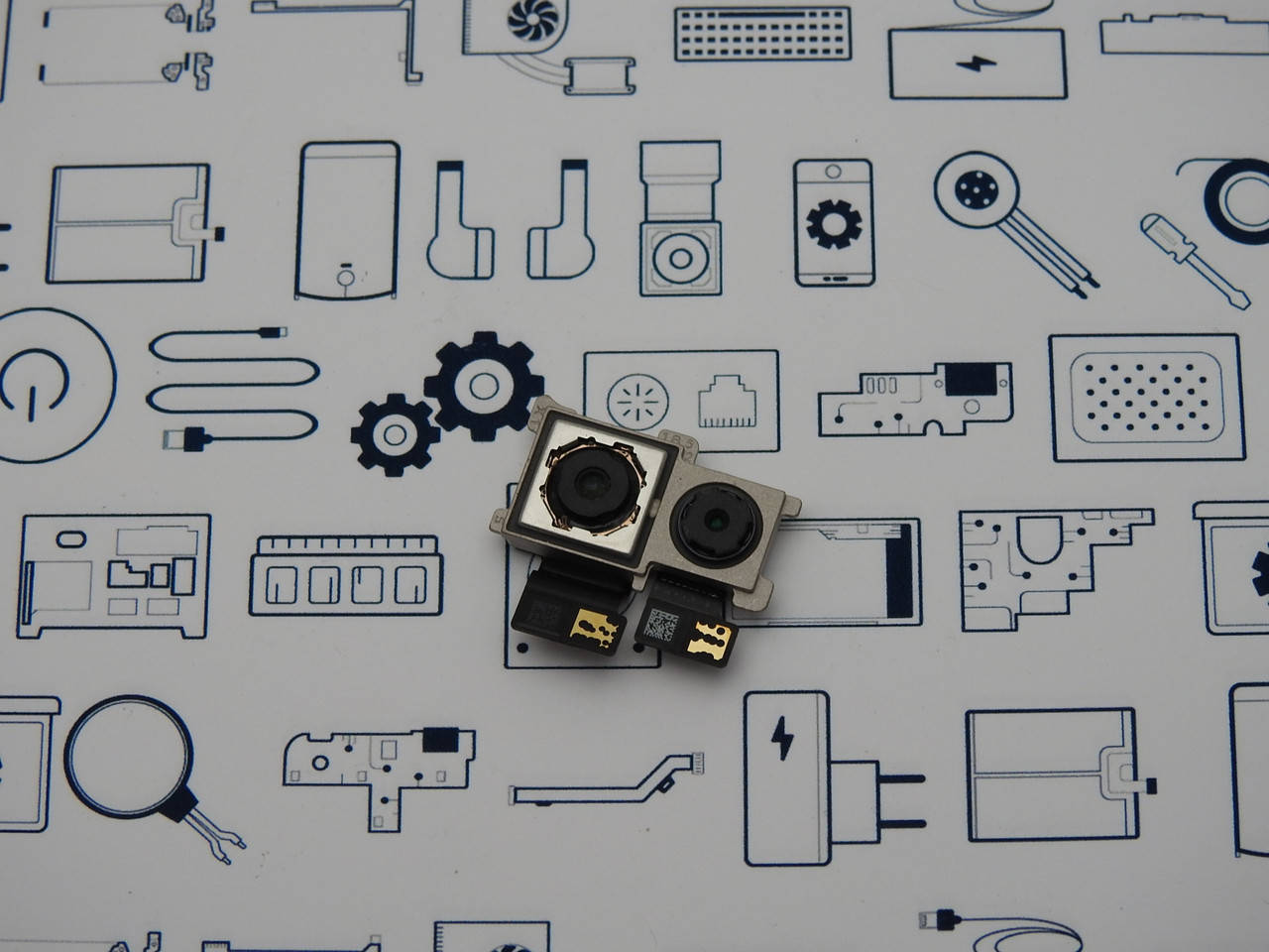 

Основная камера Meizu X8 (задняя) Сервисный оригинал с разборки