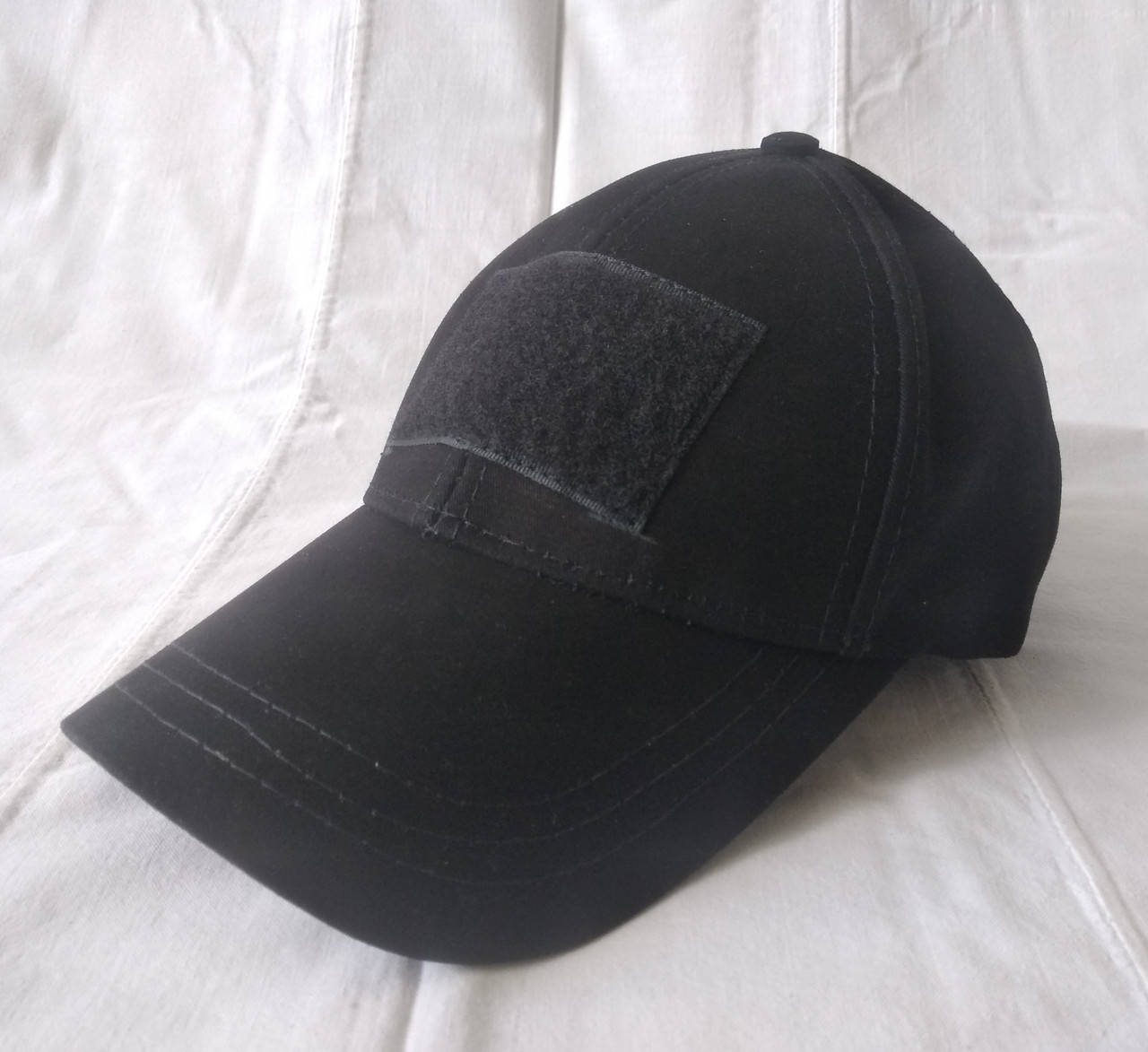 

Бейсболка черная Black​​​​​​​ универсальная, Черный