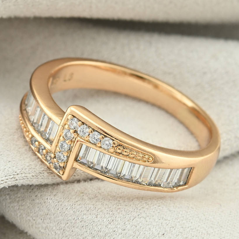 

Кольцо Xuping 15008 ширина 7 мм белые фианиты позолота 18К размер 20