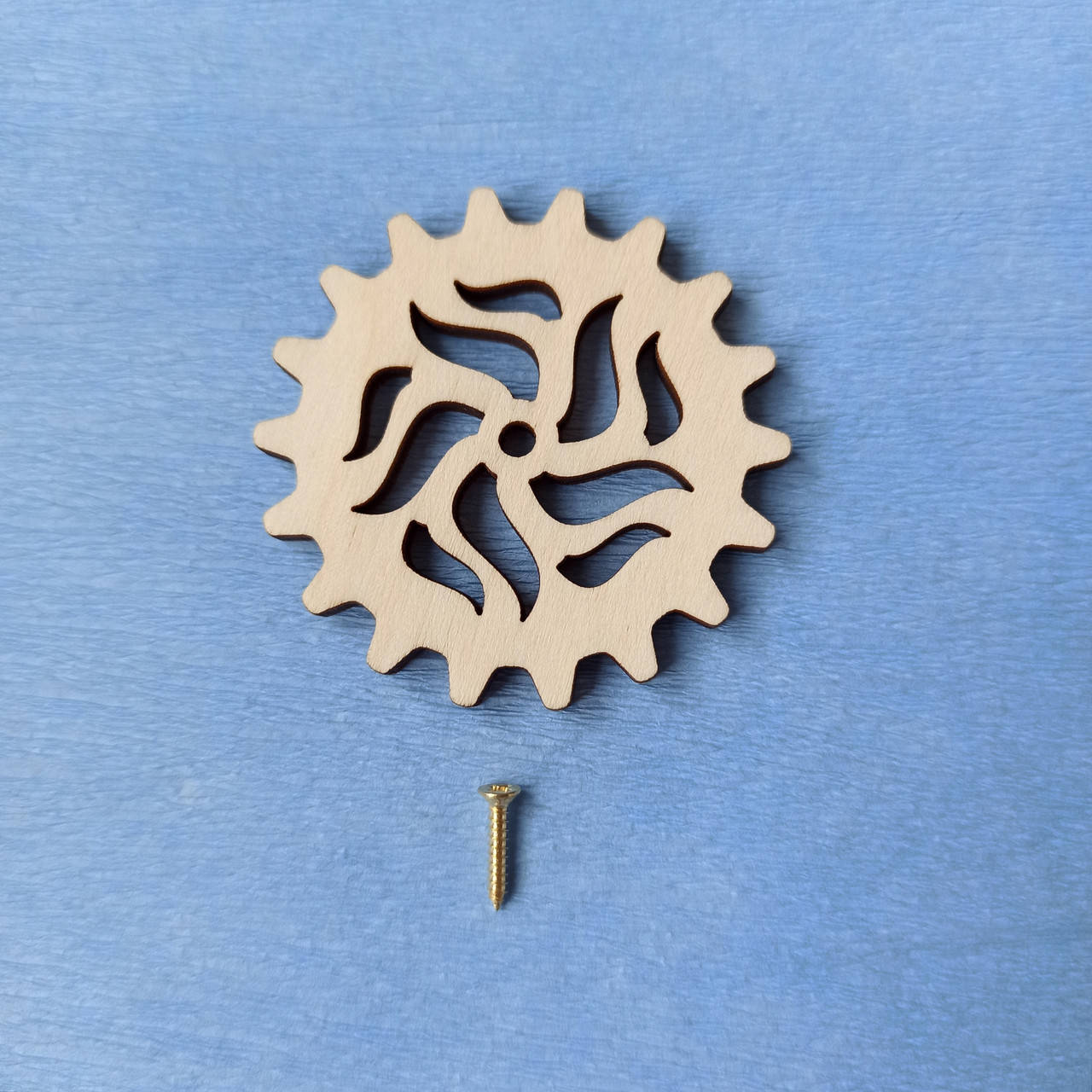 

Шестеренка "Коловрат-2" 5 см с САМОРЕЗОМ, Заготовки для Бизикубика, Бизиборда