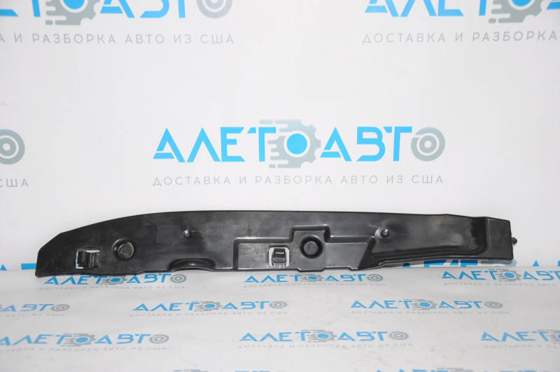 

Уплотнитель крыла дверь-крыло прав VW Jetta 11-18 USA 5C6-821-112-A Фольксваген Джетта 2011-2018