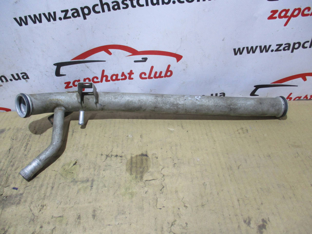 

Трубка системы охлаждения, помпы MN155162 (74078608) Grandis Mitsubishi