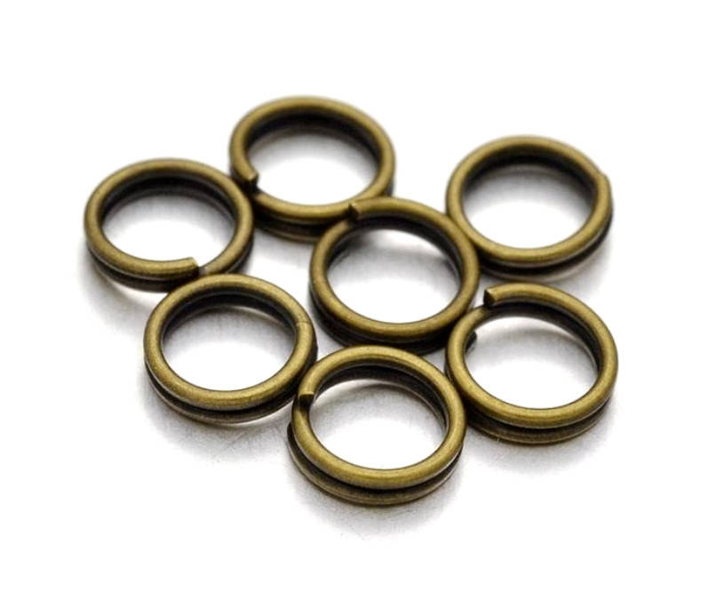 

Кольцо соединительное Двойное Бронза 0,5 см х 0,7 мм 2 г. (около 24 шт)