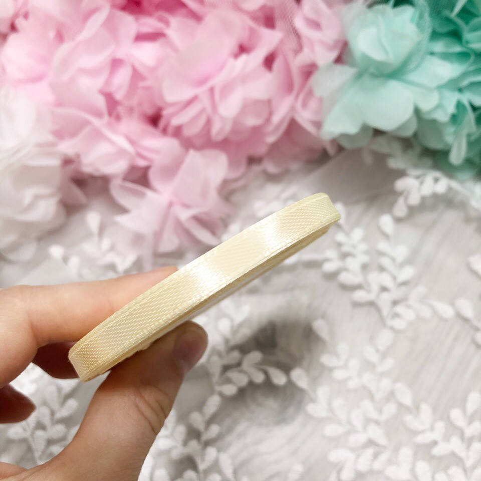 

Лента атласная 6 мм, кремовая #02