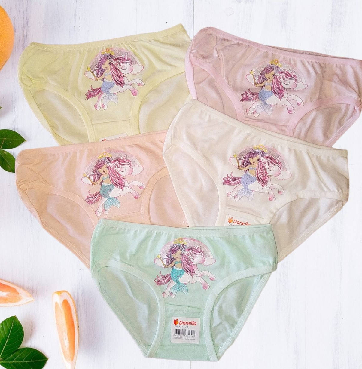 

Трусики для девочки с единорогом Размер 86-92 98-104 122-128 134-140 146-152 146, Разные цвета