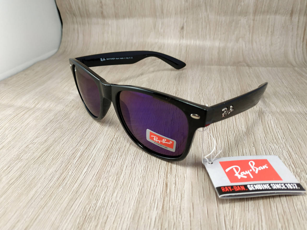

Солнцезащитные очки Ray Ban Wayfarer с синим зеркальным стеклом, Черный