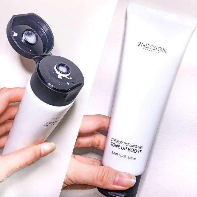 

Пилинг-скатка 2NDESIGN Springy Peeling Gel Tone Up Boost